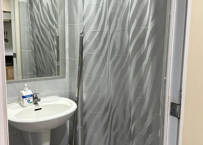 Sea Residences At Rose Stayction * Манила